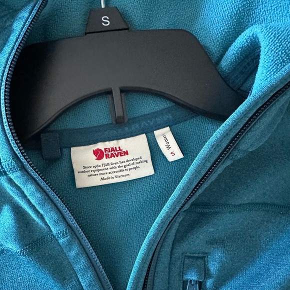 Fjallraven Women’s Blue Zip up Jacket with Hood - Picture 3 of 7